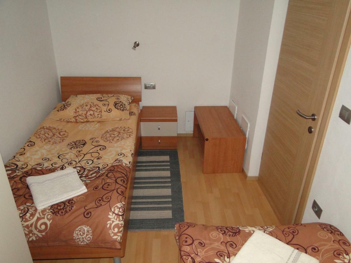 Apartma Jezero 모스트나소시 외부 사진